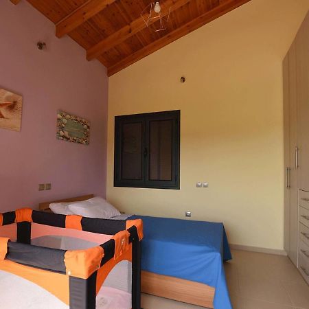 Panelma Villa Tranquil Coastal Retreat In Zacharo Tholon Exterior photo